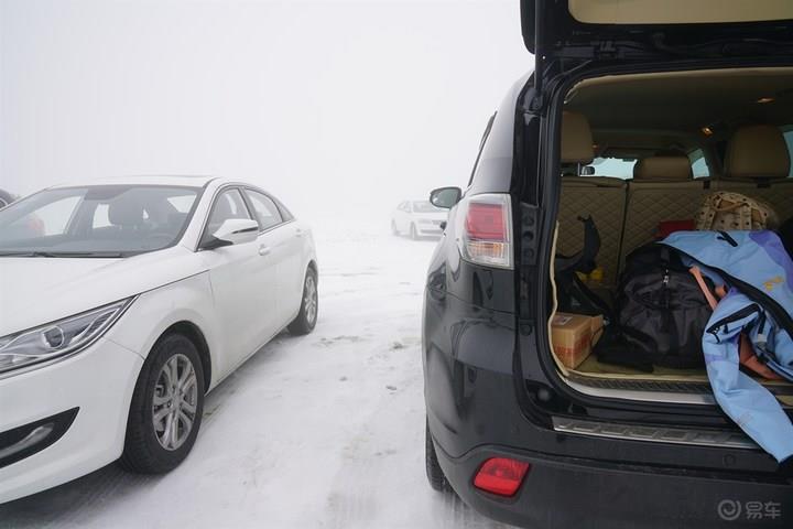 #乐驾新春#“大年初一、天上人间”安吉滑雪乐翻天。