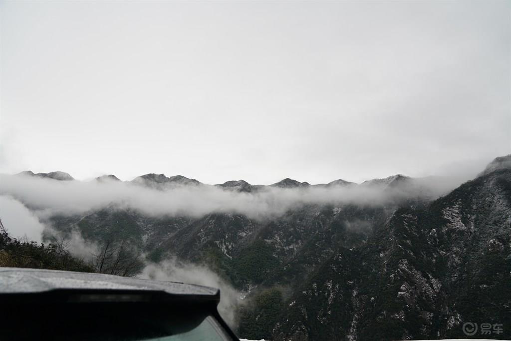 #乐驾新春#“大年初一、天上人间”安吉滑雪乐翻天。