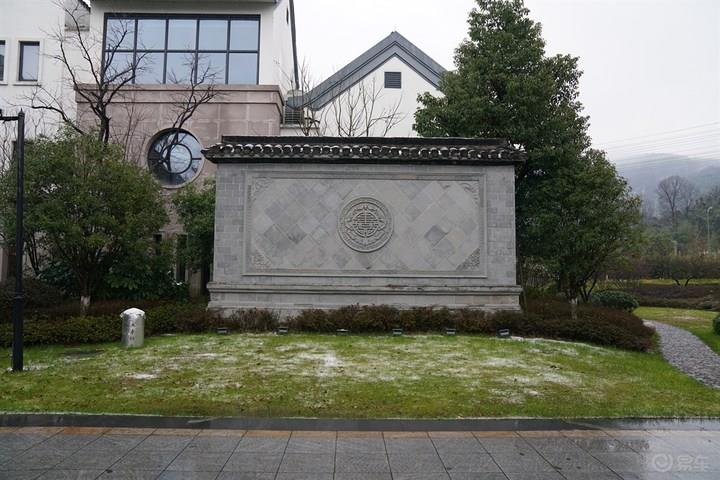 #乐驾新春#“大年初一、天上人间”安吉滑雪乐翻天。