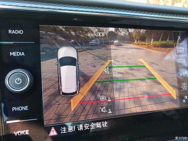 本来想买2.0T冠道，却提了探岳R LINE版，2.0T油耗才8个