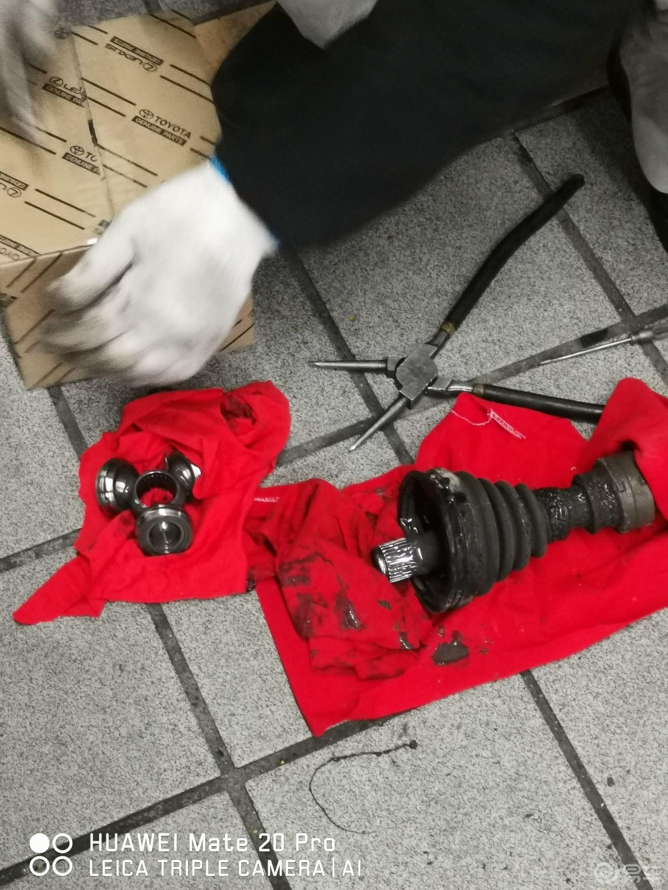 凯美瑞前轮半轴防尘罩更换作业