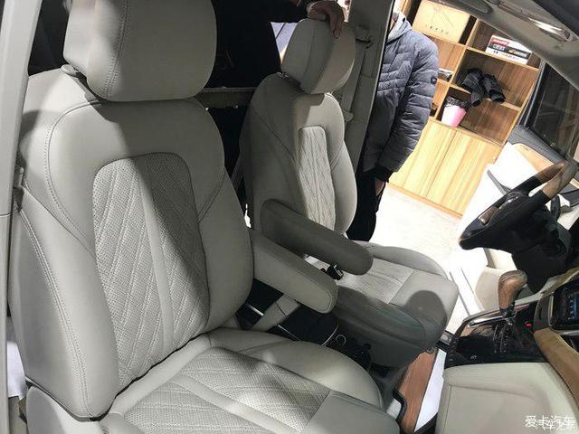 电尾门、电动座椅，别克GL8 ES提车+功能升级作业