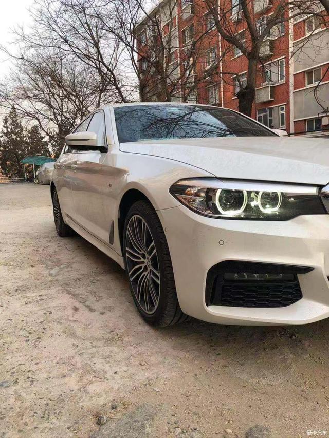 男女通吃，落地50多万提宝马530Li，车主：外观大气空间满意