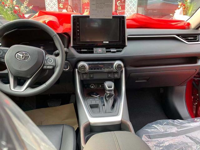 提两驱尊贵红