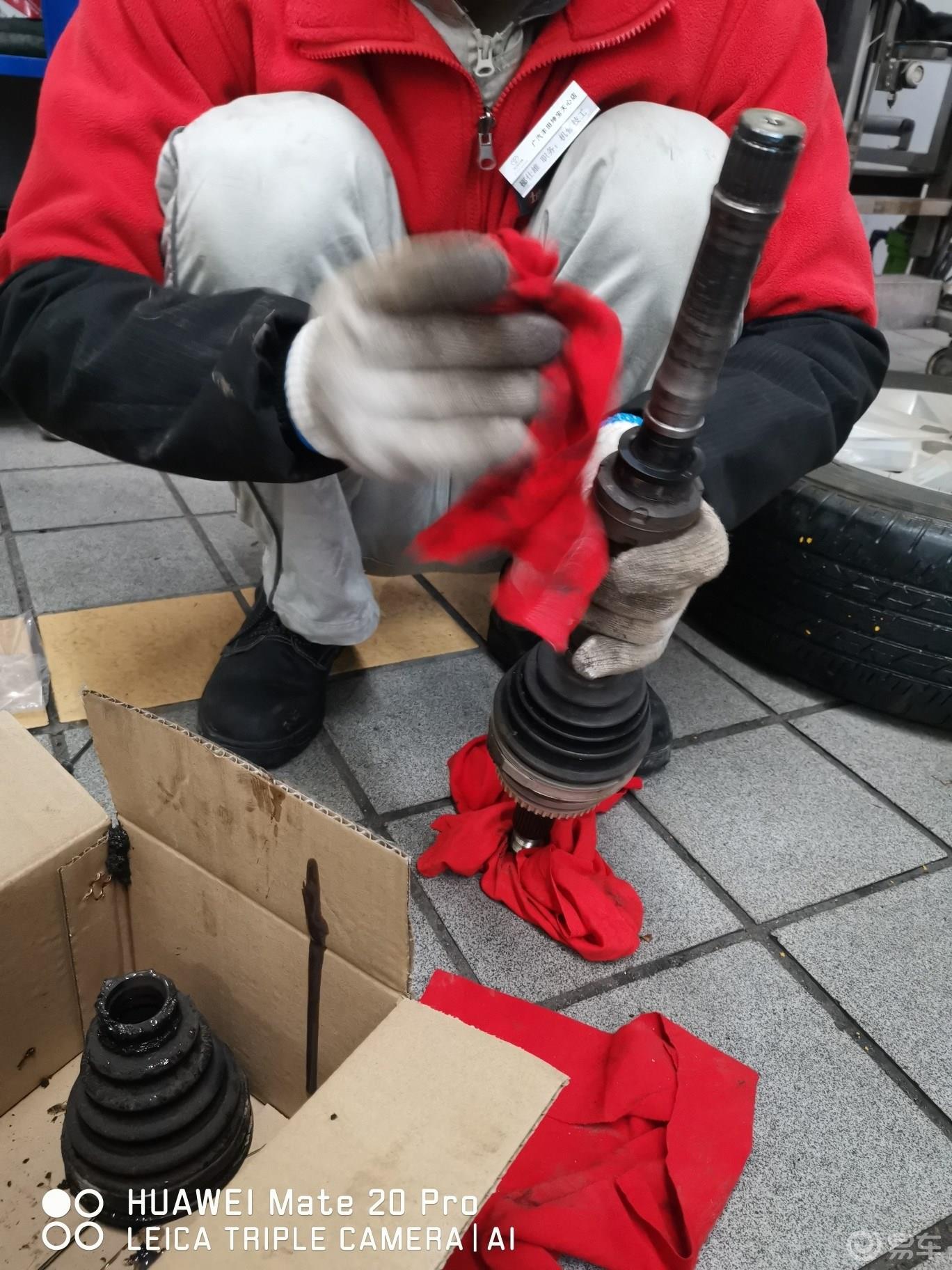 凯美瑞前轮半轴防尘罩更换作业