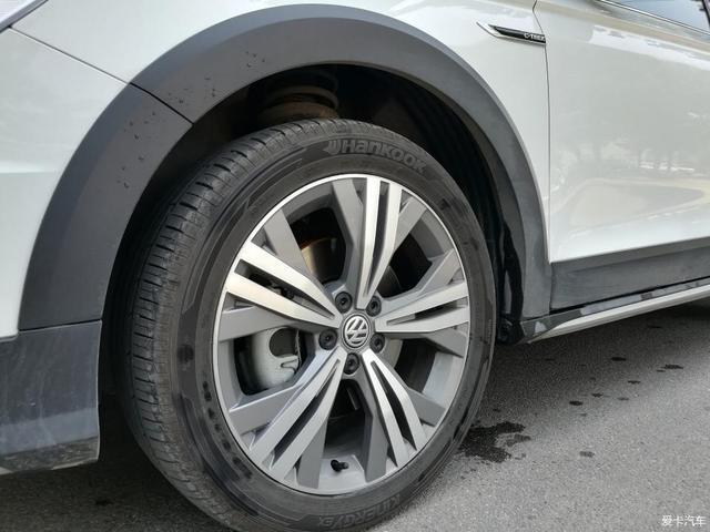 差点买了SUV，最终还是提了蔚领旅行车，10万圆了瓦罐梦