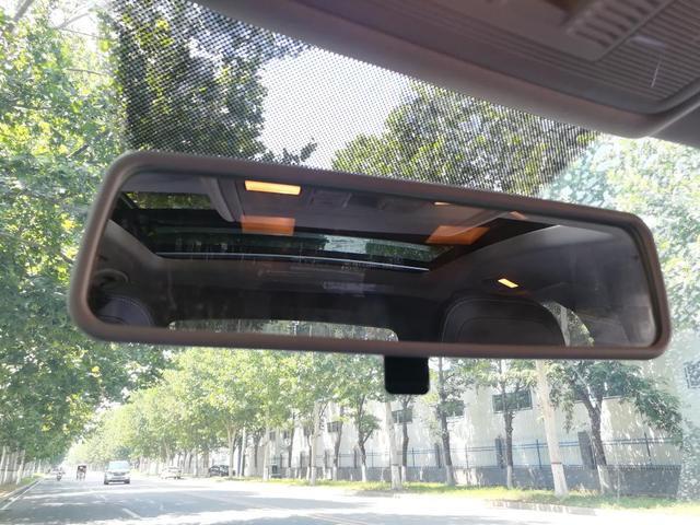 差点买了SUV，最终还是提了蔚领旅行车，10万圆了瓦罐梦
