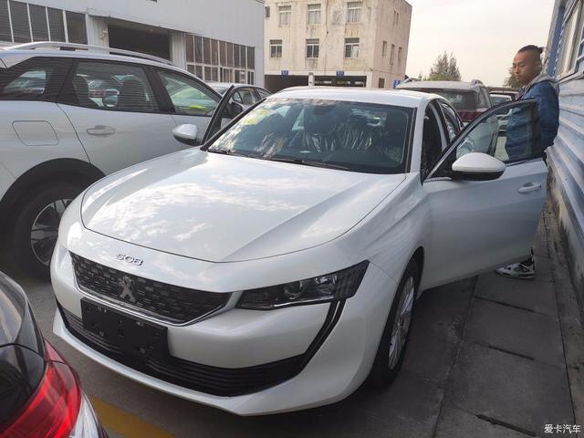 1.6T+6AT，16万提车标致508L，车主：比速腾香多了