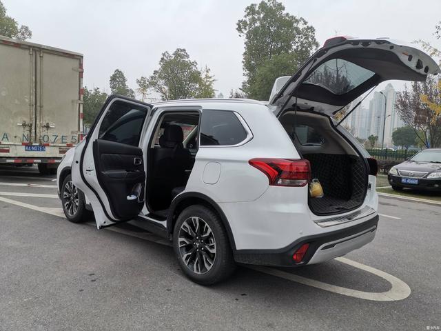 落地不到20万，性价比超CR-V、奇骏，欧蓝德2.4L提车