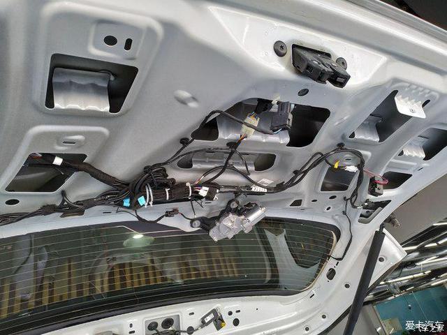 电尾门、电动座椅，别克GL8 ES提车+功能升级作业