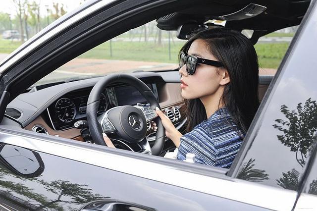 线条优美 分享奔驰S级用车报告