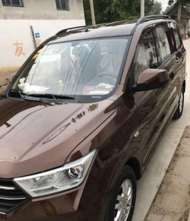 实用至上主义：五菱宏光S的正确打开方式，一个90后的购车心得
