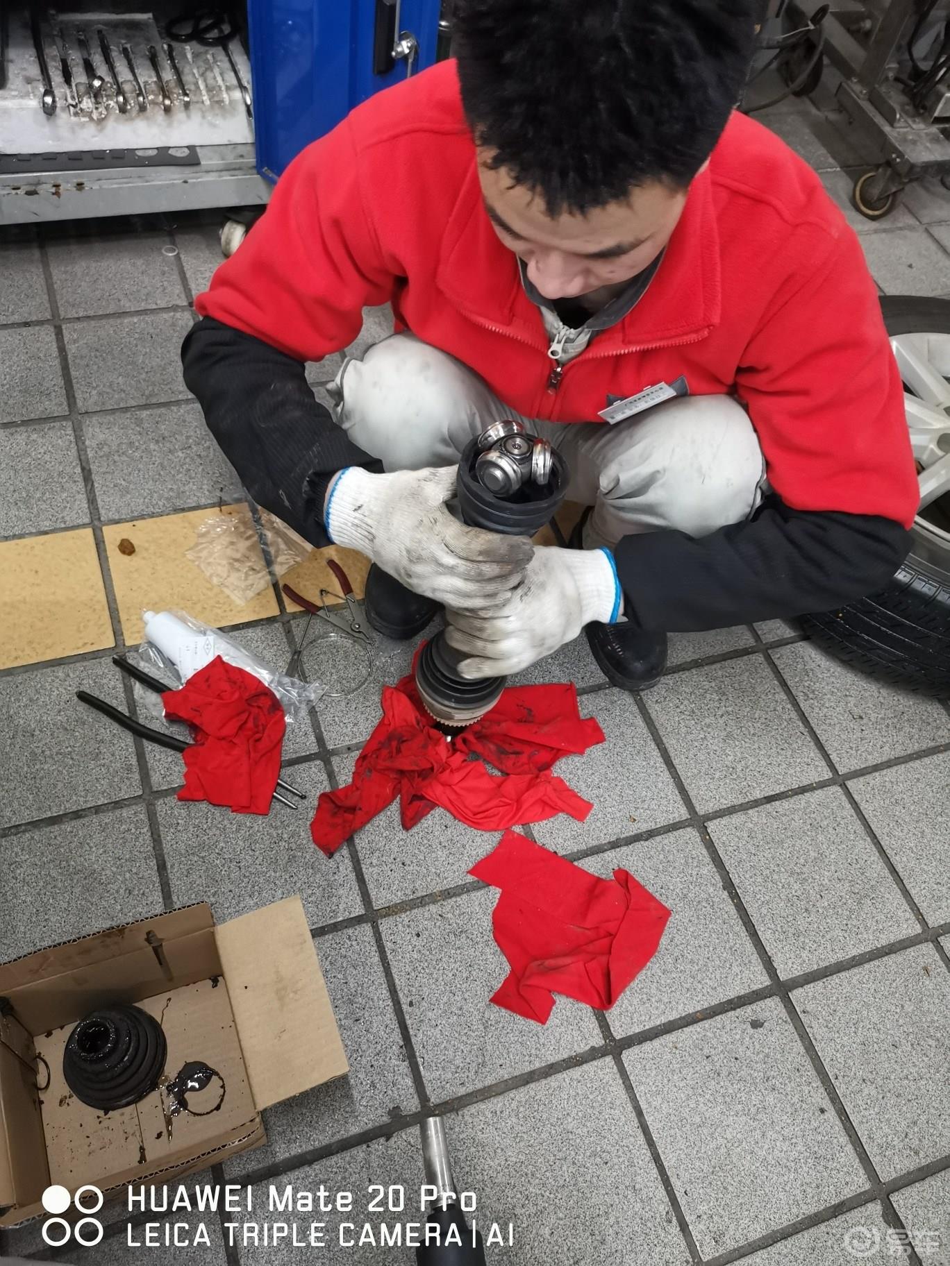 凯美瑞前轮半轴防尘罩更换作业