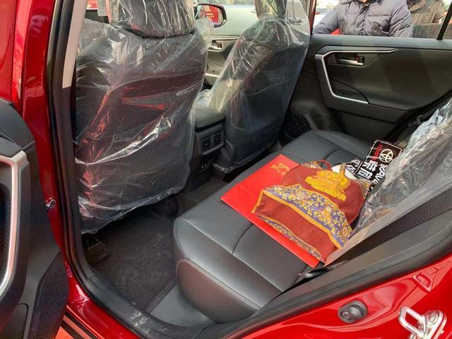 提两驱尊贵红