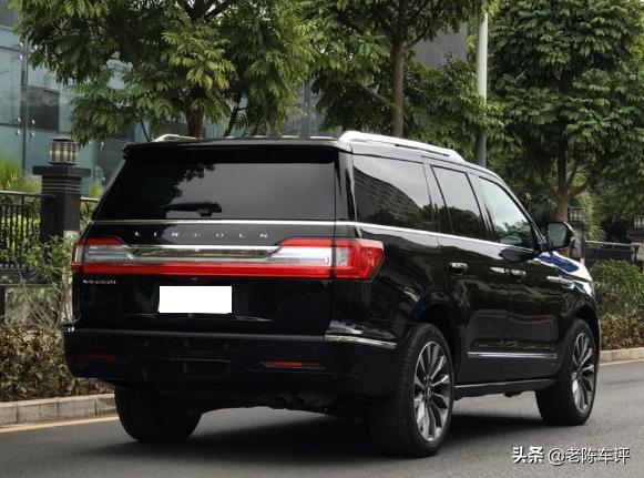 落地119万买了辆林肯领航员，3.5T+V6引擎，空间大，回头率不一般