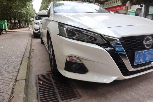 裸车16.3万喜提天籁，白色真大气，车主：家用很省油，坐着很舒服