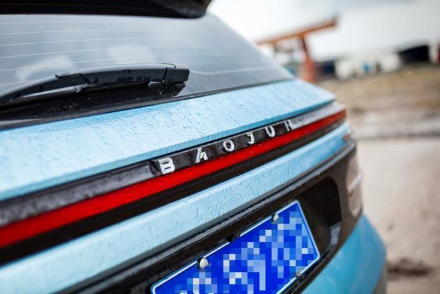 8万级最省的家用车之一，满油跑716km，油耗不足5毛，还有六个座