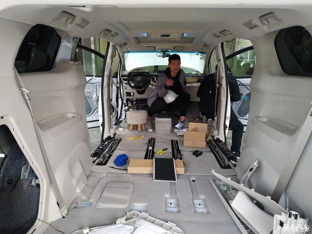 电尾门、电动座椅，别克GL8 ES提车+功能升级作业