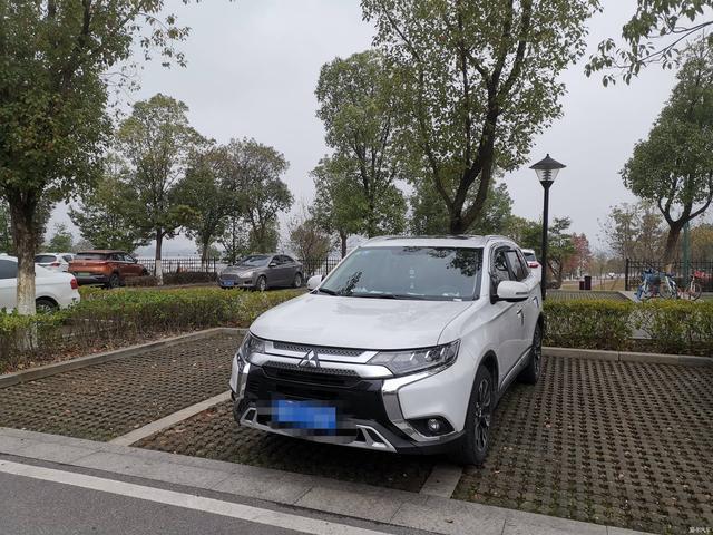 落地不到20万，性价比超CR-V、奇骏，欧蓝德2.4L提车