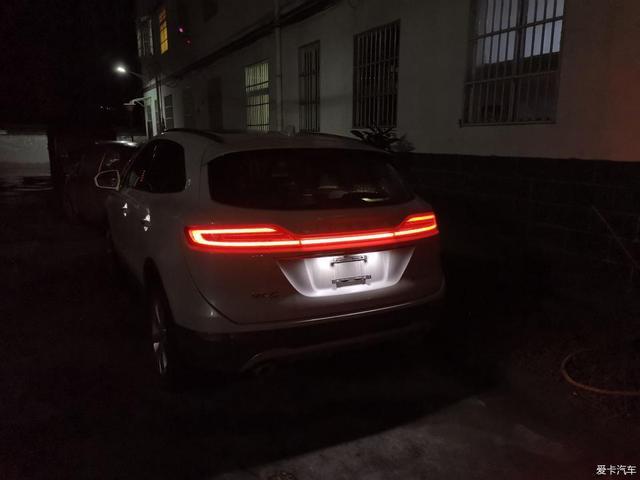 林肯MKC四驱尊雅提车，30万入手的美式豪华SUV比X1、GLC强太多？