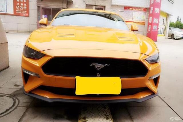 车主：圆梦MUSTANG，推背感很强，车身接缝比较大
