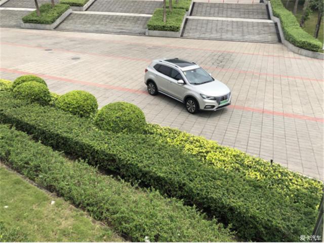 落地20多万，百公里油耗3L，荣威ERX5提车1年后悔吗？