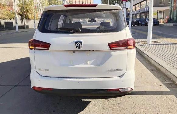 预算7万买一辆家用车，6座VIP座椅配8挡CVT，老婆小孩都喜欢