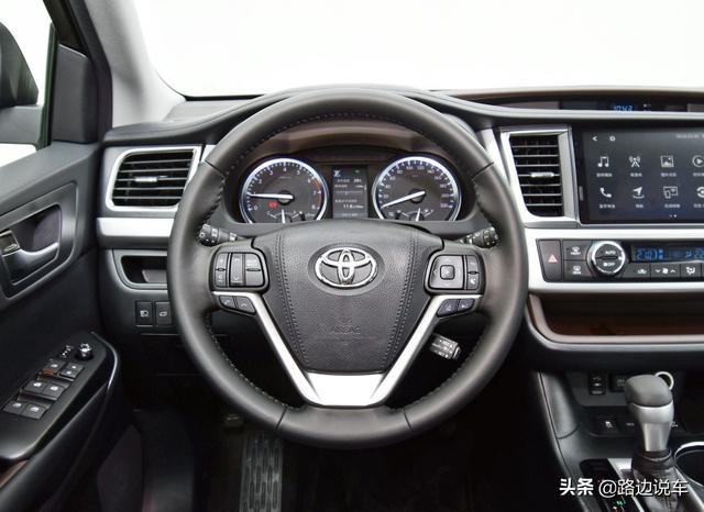 试驾过大指挥官、锐界和途昂，最后30万提汉兰达：动力充沛空间大