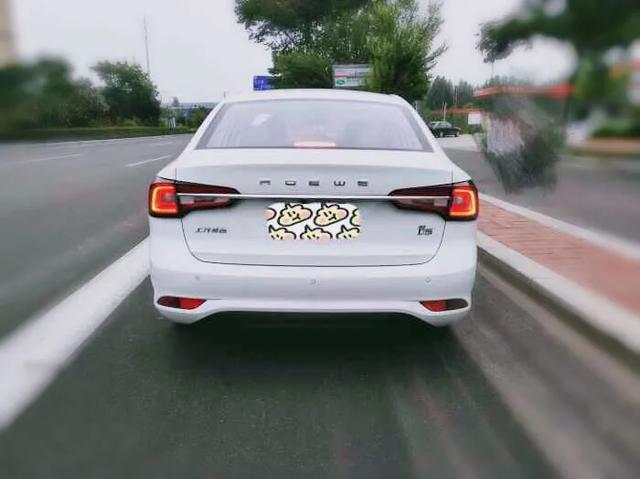 【国民家轿】荣威i5我的选择没有错！低油耗高性价比