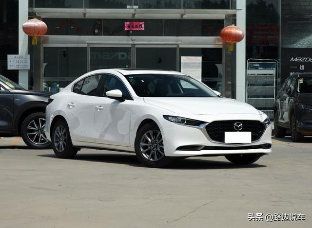 15.38万喜提昂克赛拉，用车1500公里，油耗满意，唯独这点受不了