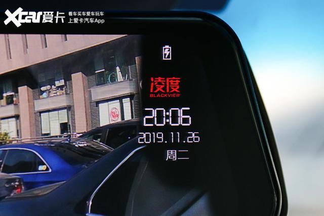 同屏双显双录的流媒体后视镜 大屏超美还不贵
