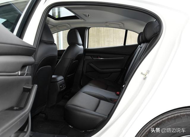 15.38万喜提昂克赛拉，用车1500公里，油耗满意，唯独这点受不了
