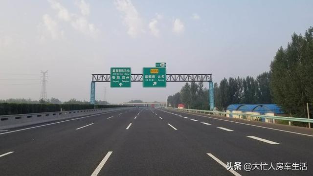从保定提车到成都第一次开依维柯自动挡，体验怎么样