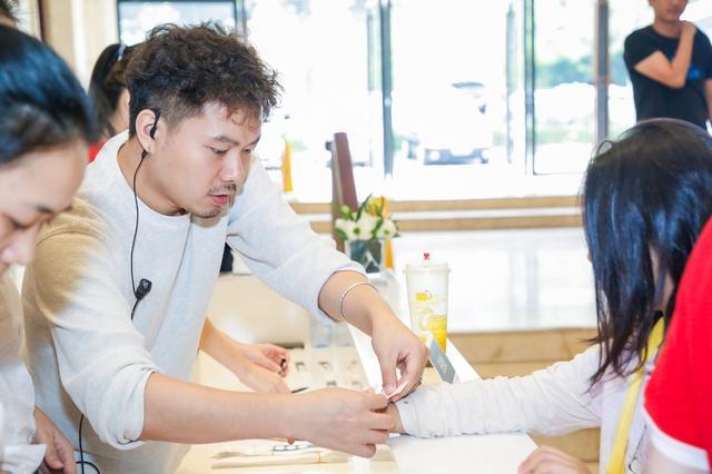 初冬感谢有你——别克关怀 零距离接触贴心服务