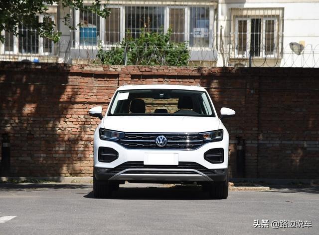 媳妇想买RAV4荣放，我却咬牙22万提大众探岳，修车师傅：你很懂车