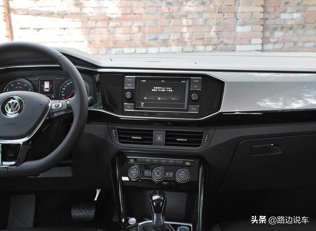 媳妇想买RAV4荣放，我却咬牙22万提大众探岳，修车师傅：你很懂车
