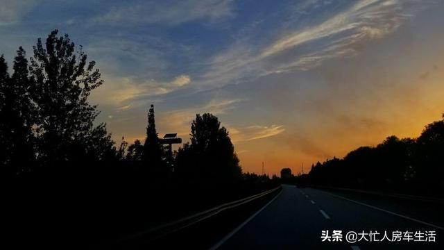 从保定提车到成都第一次开依维柯自动挡，体验怎么样
