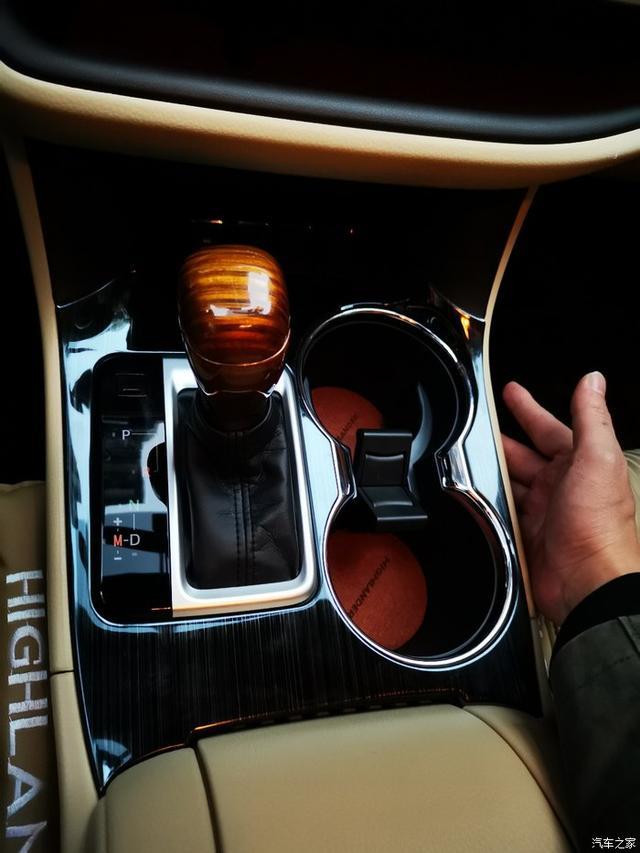 汉兰达2.0两驱七座精英版提车，这个大个子还不错