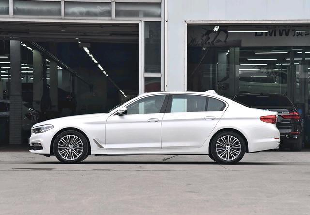 43.2万提了宝马530Li，开了一个多月，给准备入手的朋友几点建议