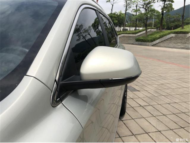 落地20多万，百公里油耗3L，荣威ERX5提车1年后悔吗？