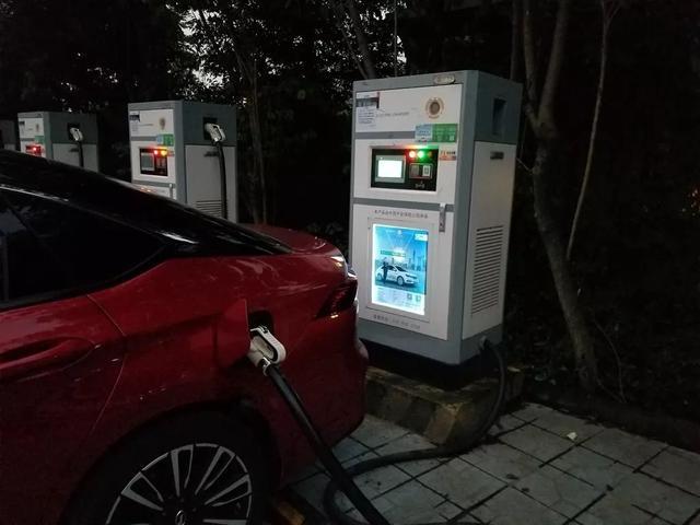 广汽Aion S：一台充电的“传统燃油车”