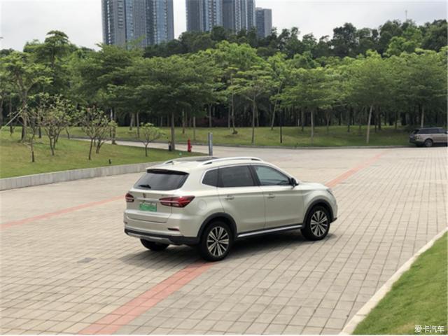 落地20多万，百公里油耗3L，荣威ERX5提车1年后悔吗？