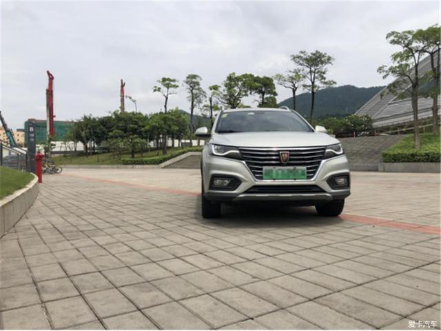 落地20多万，百公里油耗3L，荣威ERX5提车1年后悔吗？