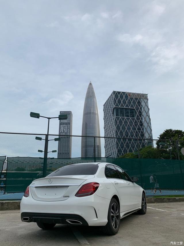 90后也老了，不留遗憾提奔驰C