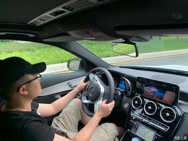90后也老了，不留遗憾提奔驰C