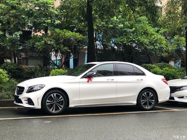 90后也老了，不留遗憾提奔驰C