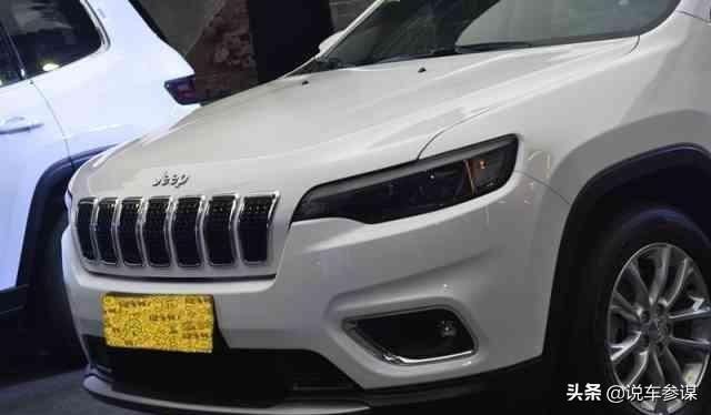 将近1.9吨的SUV，自由光值不值得购买，车主：买得起怕养不起