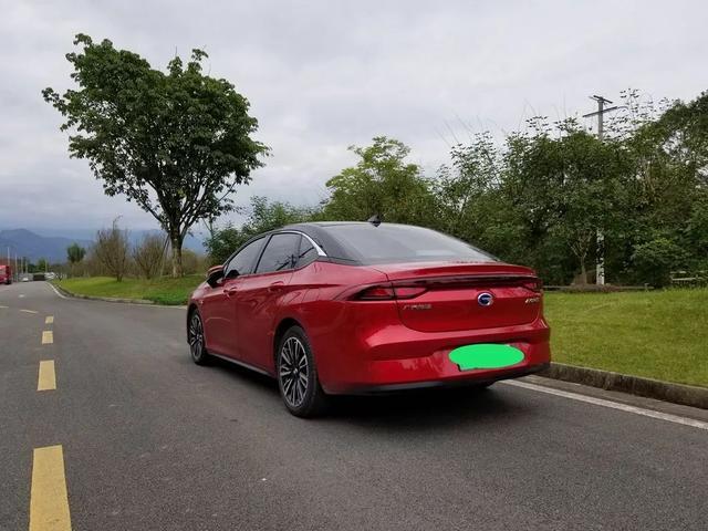 广汽Aion S：一台充电的“传统燃油车”