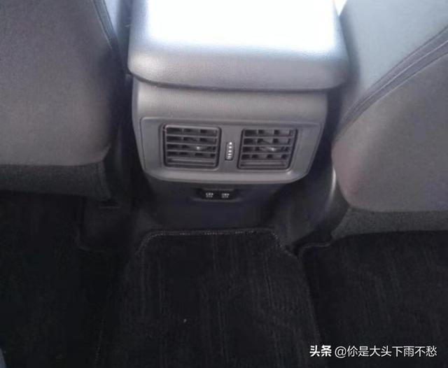 人逢喜事精神爽 喜提新车 新款车型