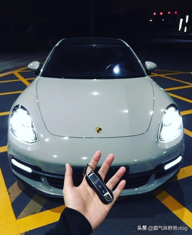 Panamera的哑灰，提车作业在此浅谈。